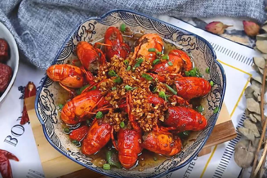 炸完小龙虾的油可以重复使用吗2