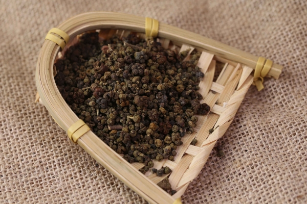 吴茱萸可以代替山茱萸吗