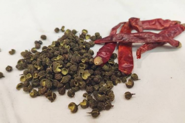 用什么泡脚可以去湿气