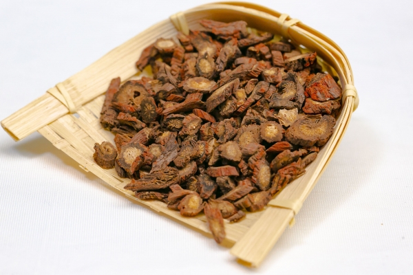 丹参泡水喝的功效有哪些